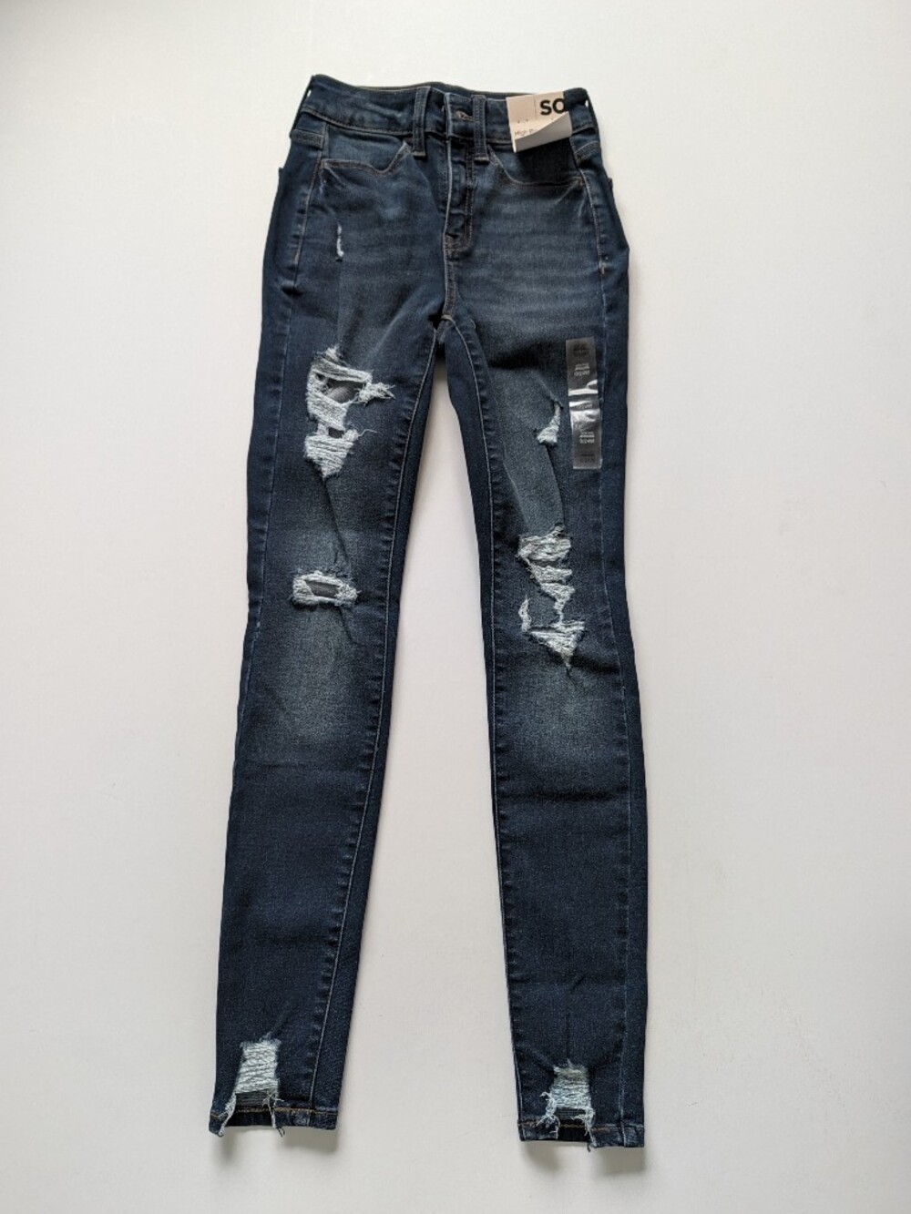 SO Women's High Rise Distressed Jegging in Dark Wash Denim Size 0